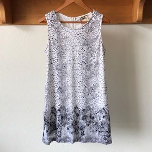 Vintage Concept Lace Shift Dress